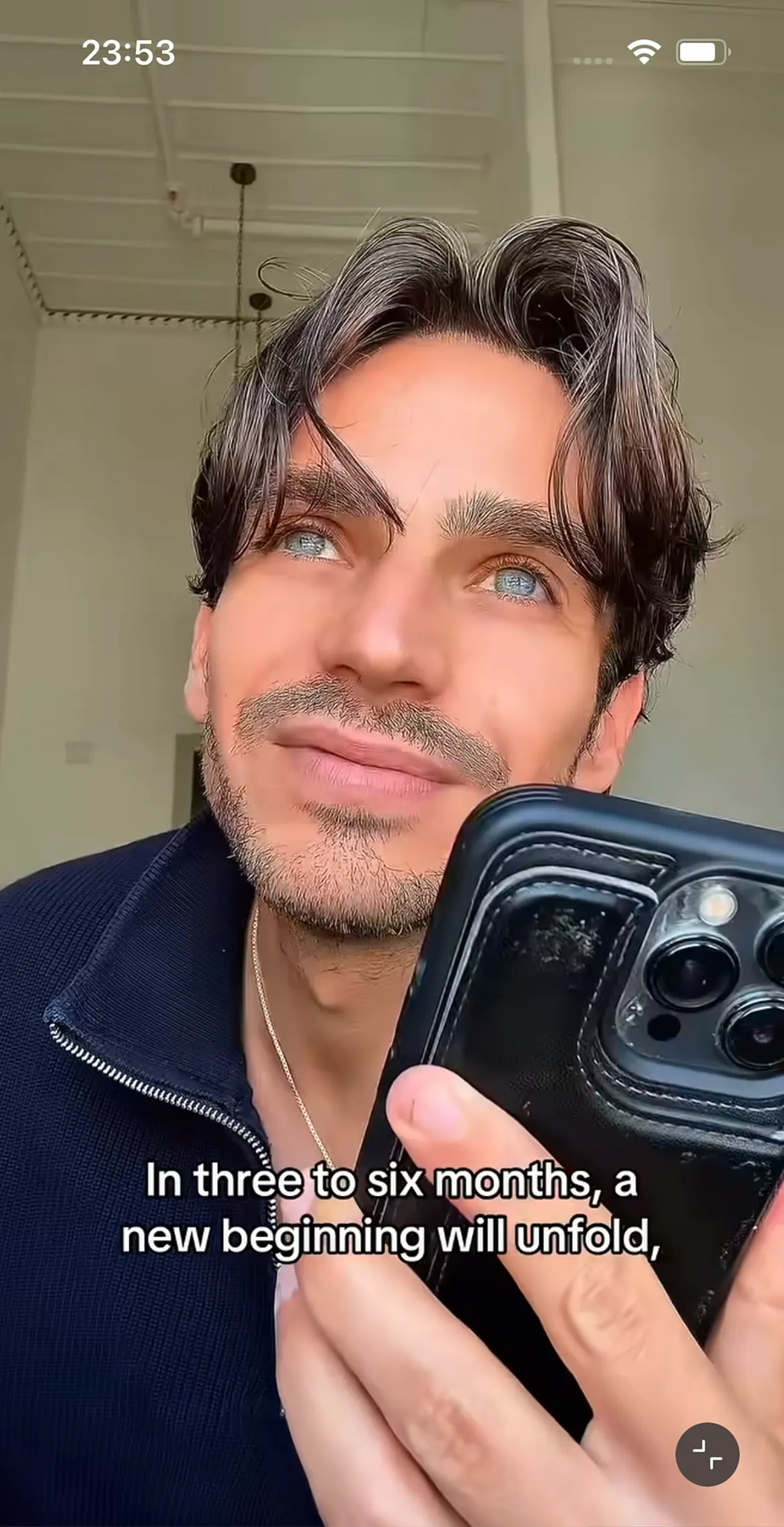 @benguez sharing their WooMoo reading on TikTok